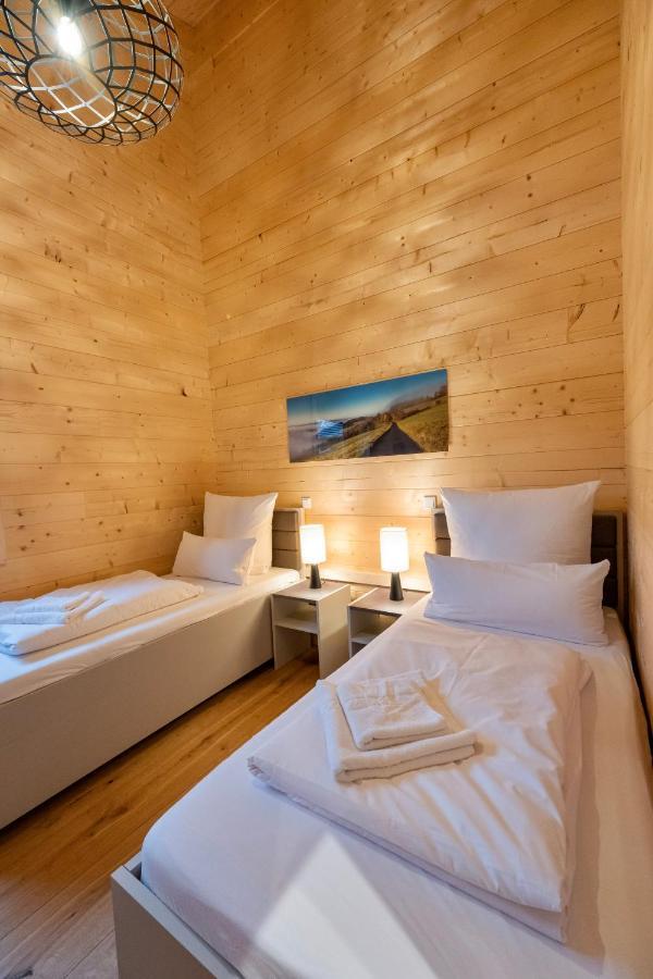 Netten Naturerlebnis Holz-Chalets Daun Extérieur photo
