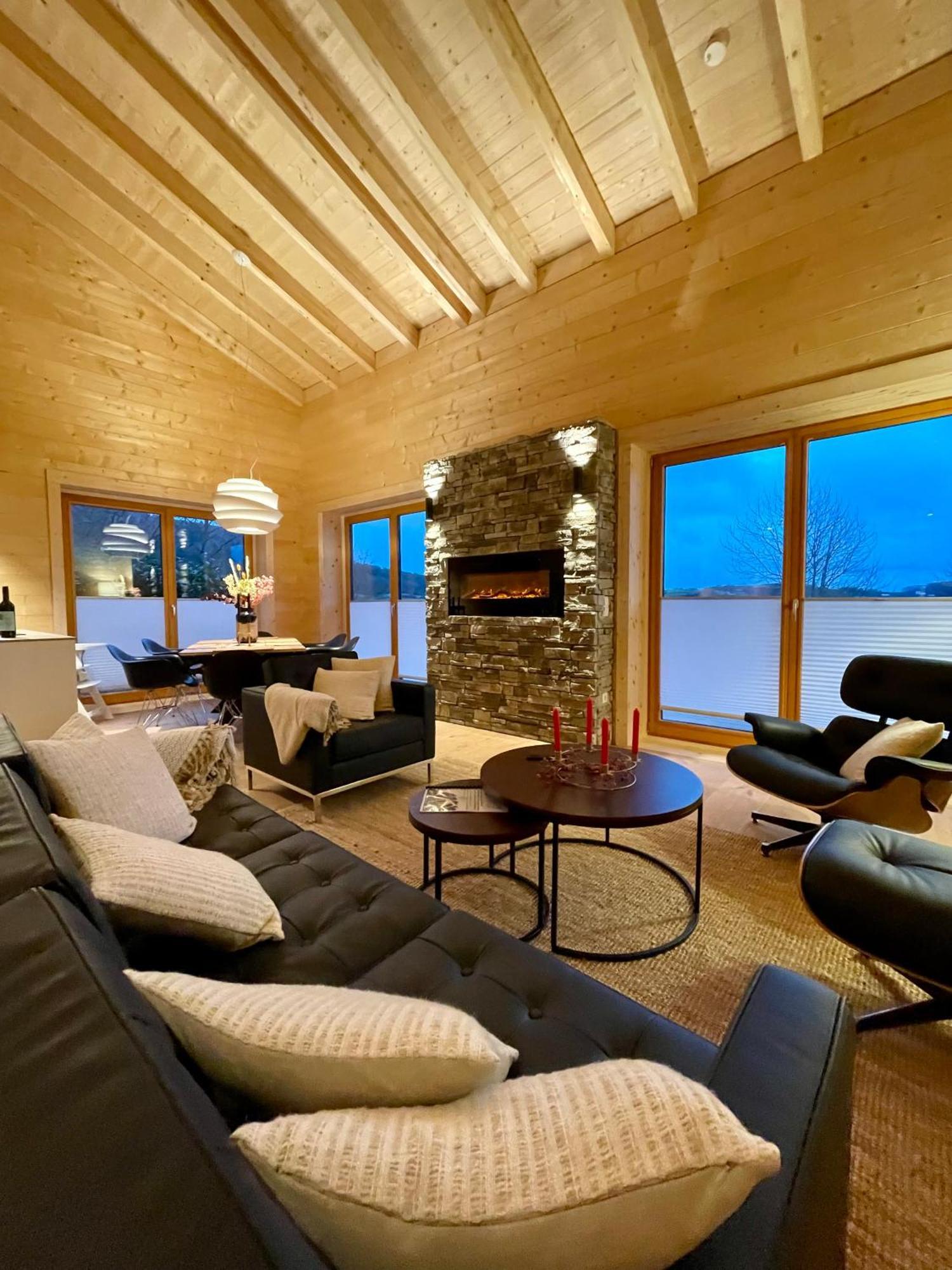 Netten Naturerlebnis Holz-Chalets Daun Extérieur photo