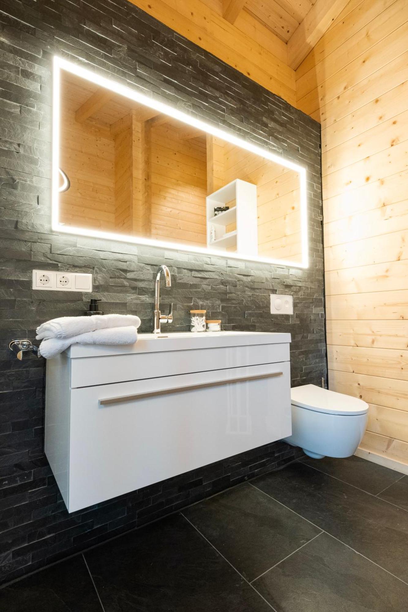Netten Naturerlebnis Holz-Chalets Daun Extérieur photo